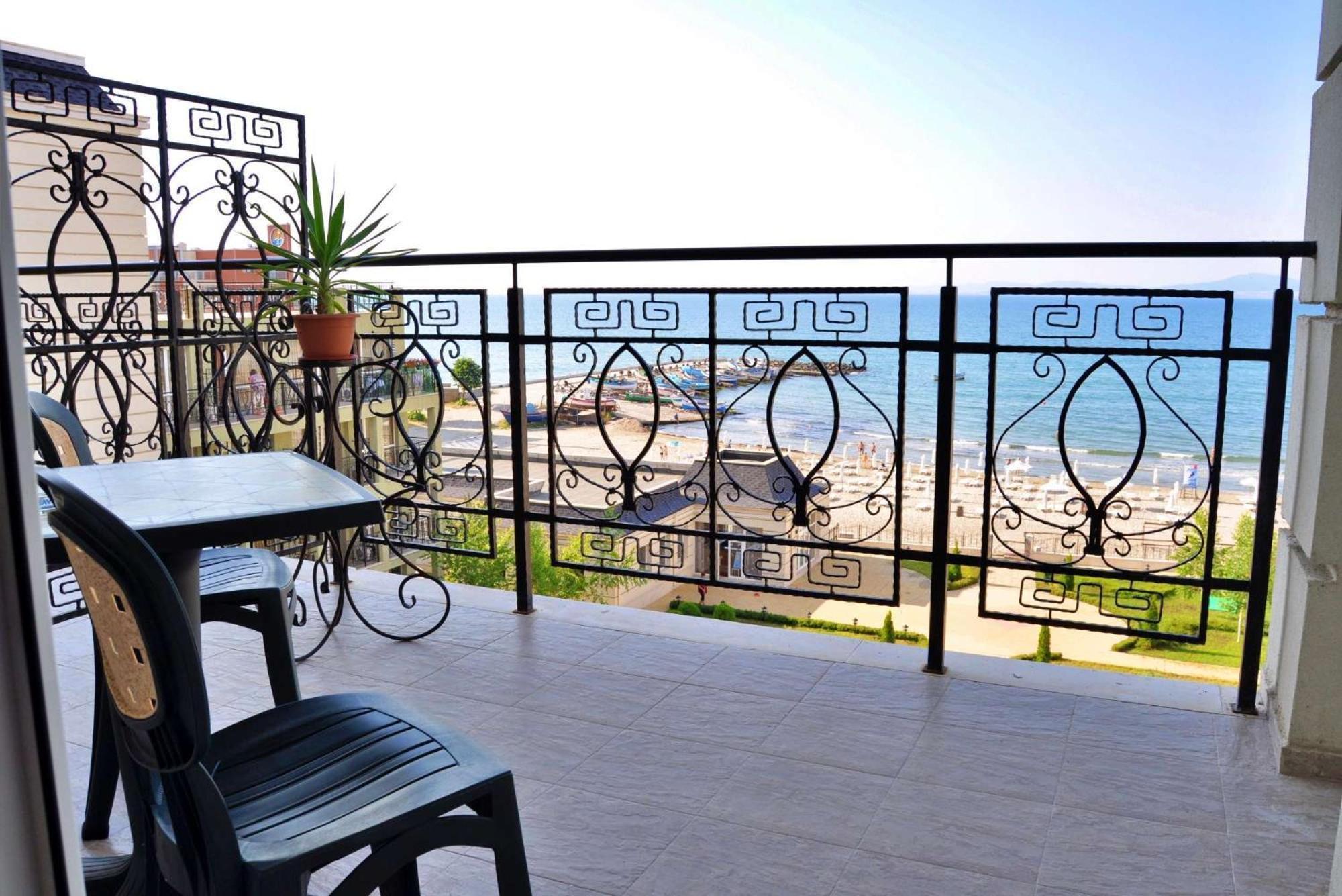 Festa Pomorie Resort Rum bild